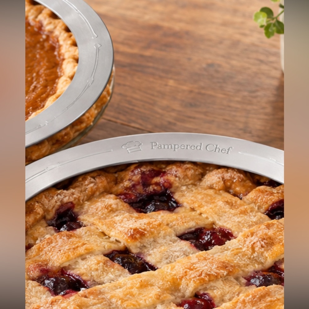 2 The Pampered Chef Pie Crust Shield